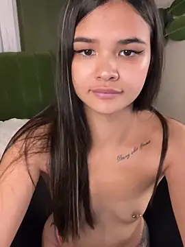 Stripchat cam girl asian_bby_