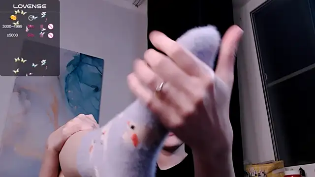 Stripchat cam girl MariRoos