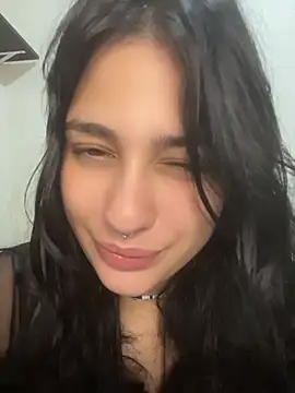 Stripchat cam girl pudizinhaa_