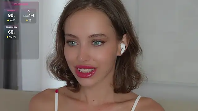 Stripchat cam girl LeonaDecabrio