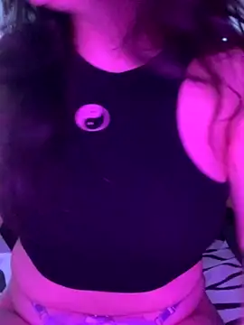 Stripchat cam girl BellaDiaze