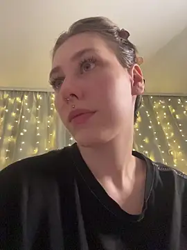 Stripchat cam girl Molli_Luv