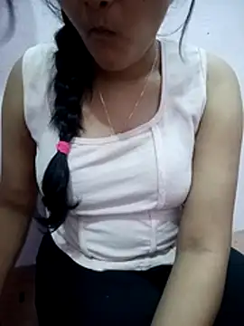 Stripchat cam girl Sonam255