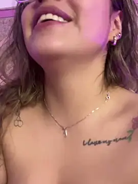 Stripchat cam girl _juliette_saenz