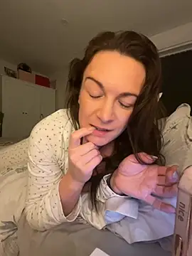 Stripchat cam girl GoddessLucyRose