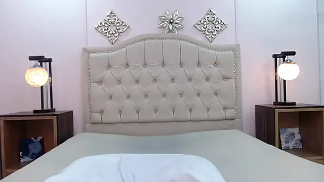 Stripchat cam girl NicolleSweet__