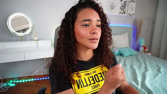 Stripchat cam girl Taylor_Tina