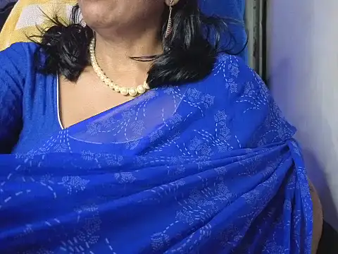 Stripchat cam girl Rasika_4