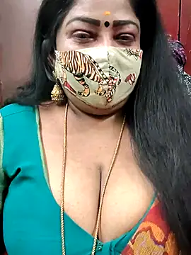 Stripchat cam girl maniishalove