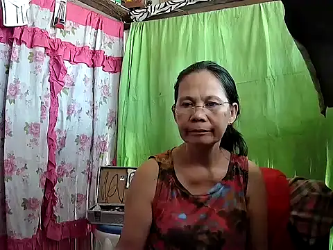 Stripchat cam girl Hotzoey16