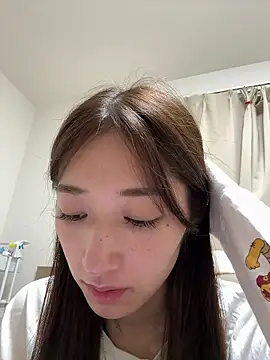 Stripchat cam girl H_Kirachan