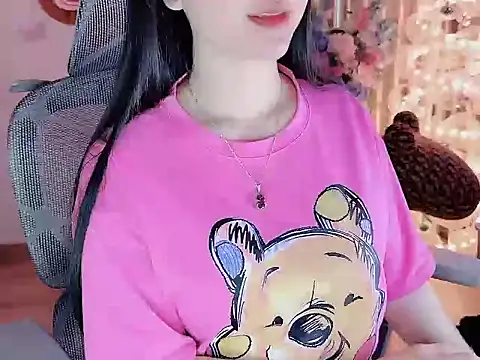 Stripchat cam girl Aelyn_Rae