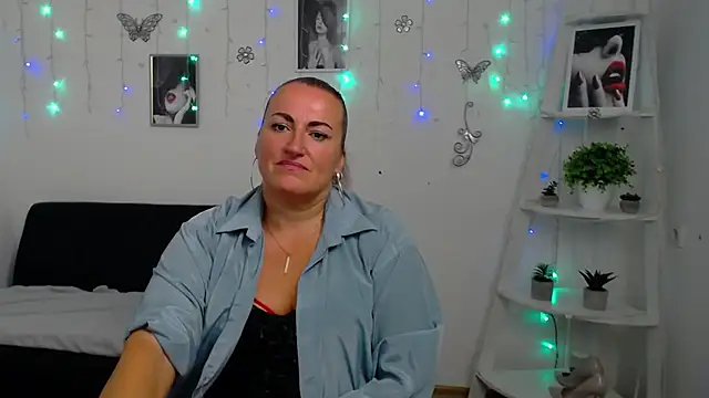 Stripchat cam girl DianaMGG