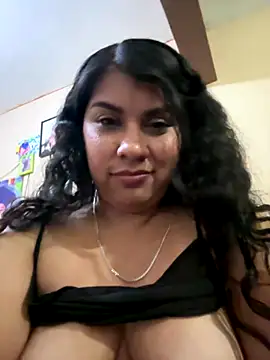 Stripchat cam girl Kiimii_31