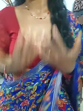 Stripchat cam girl Sravya__