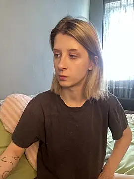 Stripchat cam girl amorearte_m