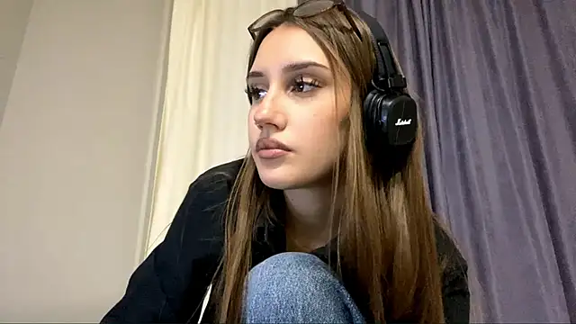 Stripchat cam girl Milena_Awesome