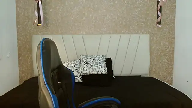 Stripchat cam girl POCAHONTAS---