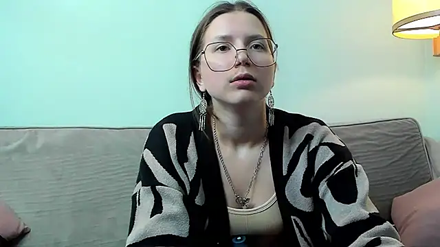 Stripchat cam girl PetraCoaker