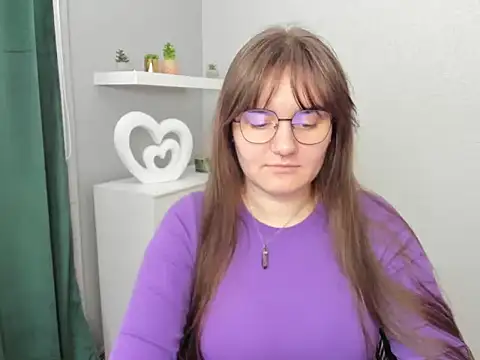 Stripchat cam girl Julie_Diamond