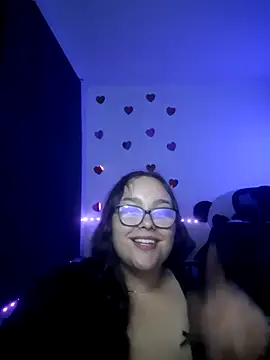 Stripchat cam girl mel_xoxo