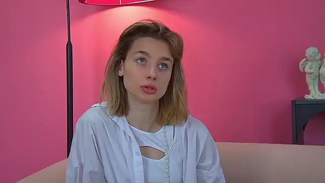 Stripchat cam girl MerlinMeyer