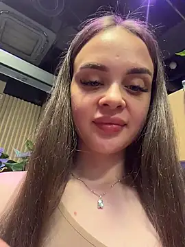 Stripchat cam girl KristiRich