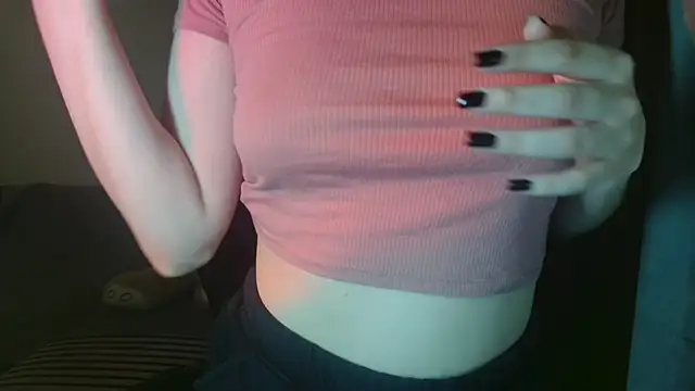Stripchat cam girl BlackyKitt