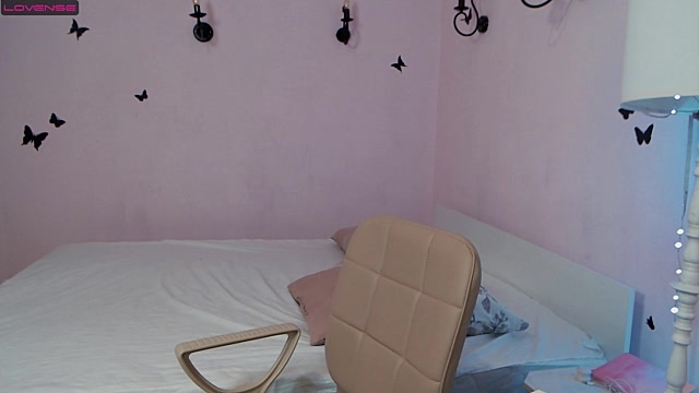 Stripchat cam girl LEXXLULU