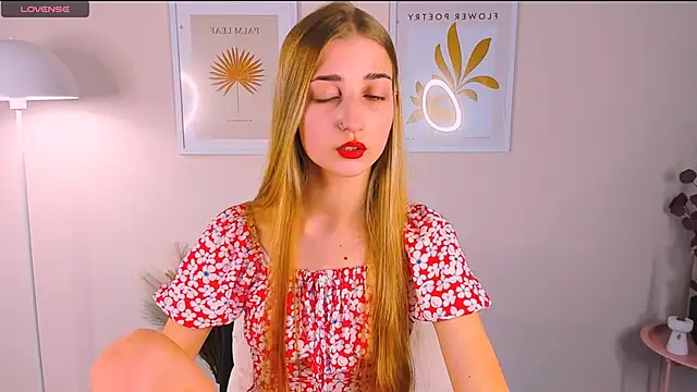 Stripchat cam girl Liumiaa