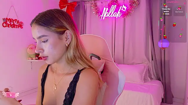 Stripchat cam girl Nallah_