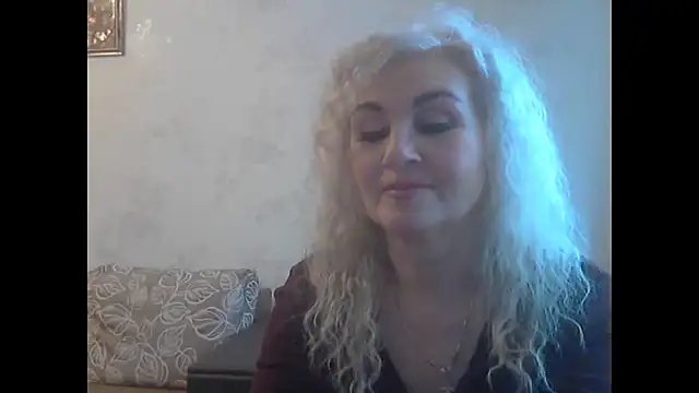 Stripchat cam girl LadySexyBlond