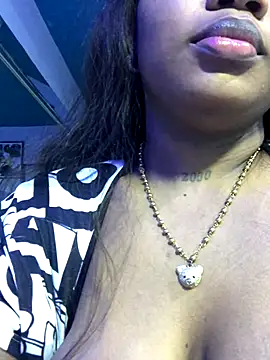 Stripchat cam girl TinaBliss