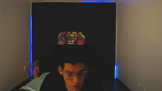 Stripchat cam girl Adharaaydavyd