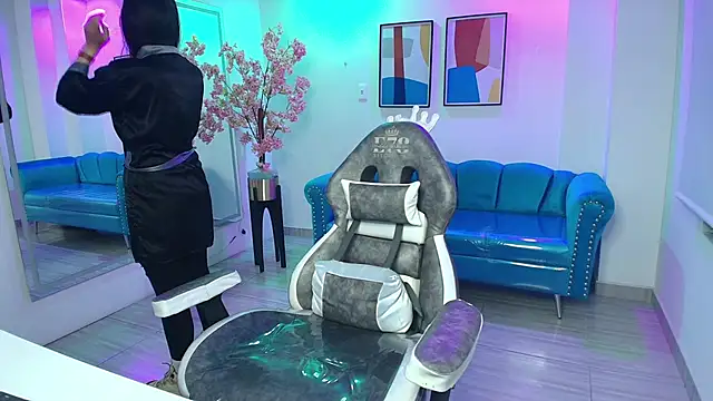 Stripchat cam girl Nina_polett