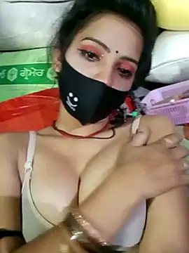 Stripchat cam girl Poojashrma33