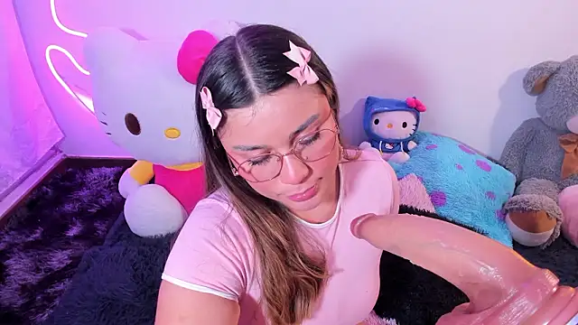 Stripchat cam girl CassieBigass_
