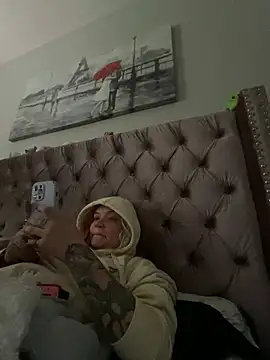 Stripchat cam girl tayweird