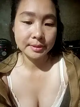 Stripchat cam girl maihobe