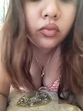 Stripchat cam girl Alisha__Arora