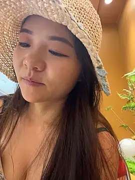 Thumbnail of xiaochengzi505 - Stripchat live cam