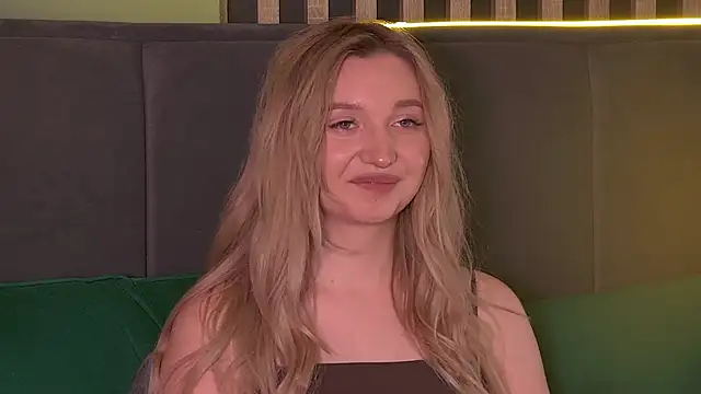 Stripchat cam girl KimberlyReyvis