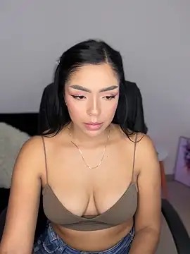 Stripchat cam girl violettaa18