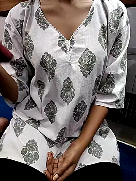 Stripchat cam girl Nishu_couple99