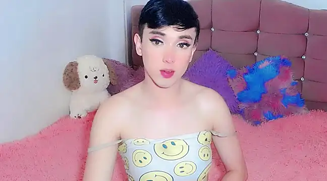 Stripchat cam girl Bella_Emmy