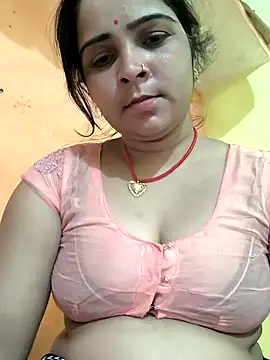 Stripchat cam girl Cutram22