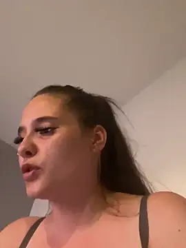 Stripchat cam girl lexylove77