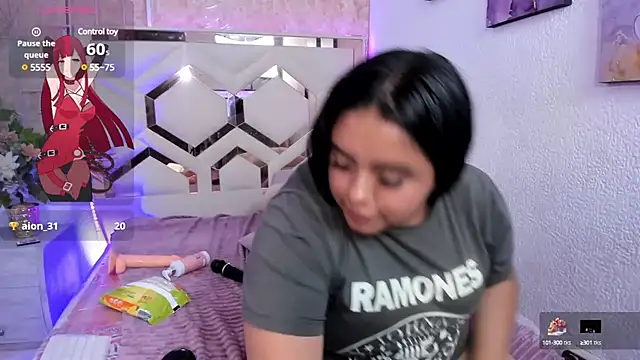 Stripchat cam girl EmilyBrownn_