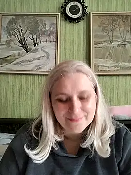 Stripchat cam girl NyushaLollipop