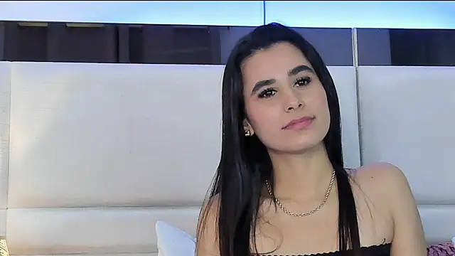 Stripchat cam girl LucyJones